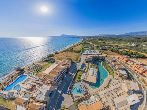 Kiani Beach Resort Family