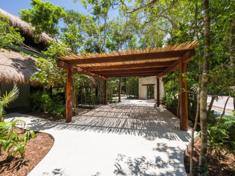 Kimpton Aluna Tulum Hotel