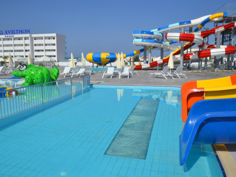 King Evelthon Beach Hotel & Resort