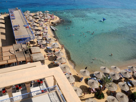 KING TUT AQUA PARK BEACH