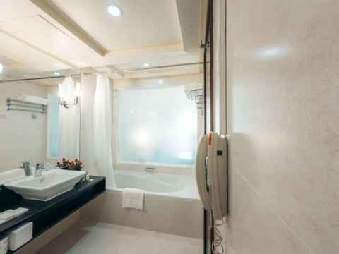 Kingsgate Hotel Abu Dhabi by Millennium