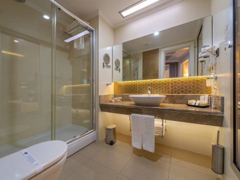 Kirman Belazur Resort & Spa