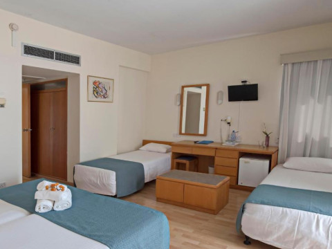 Kissos Hotel