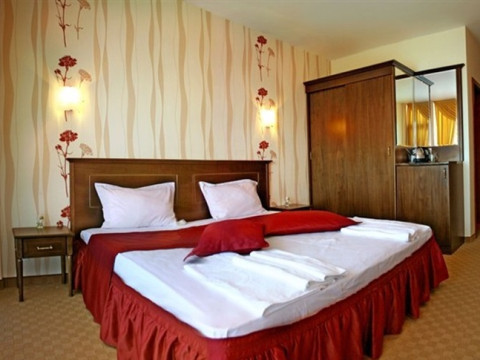 KITEN BEACH HOTEL