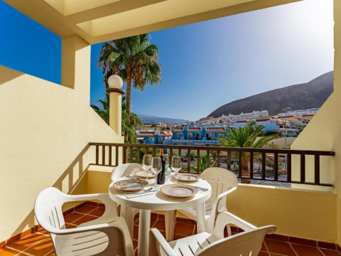 Klayman Olivina Aparthotel