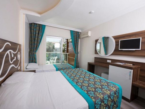 KLEOPATRA BLUE HAWAI HOTEL