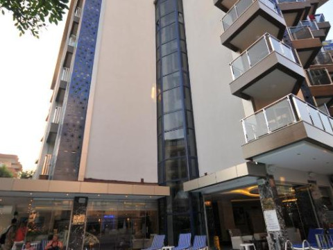 Kleopatra Micador Hotel