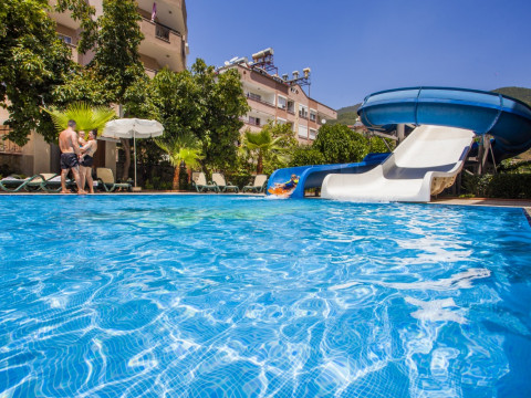 Hotel Kleopatra Royal Palm