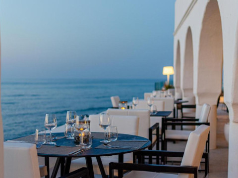 KNOSSOS BEACH BUNGALOWS & SUITES