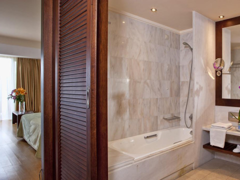 Kontokali Bay Hotel - Suites
