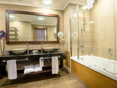 KORINEUM GOLF & BEACH RESORT
