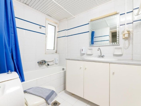 KOSTAKIS BEACH APARTMENTS