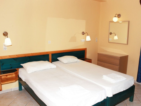 KOULOURIS BEACH HOTEL