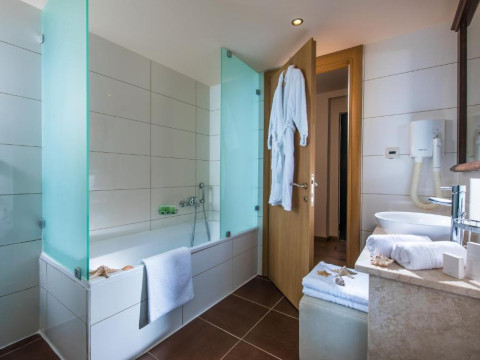 Koutrakis Suites (Crete)