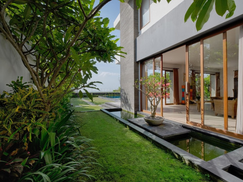 Kutus Kutus Keramas Villa
