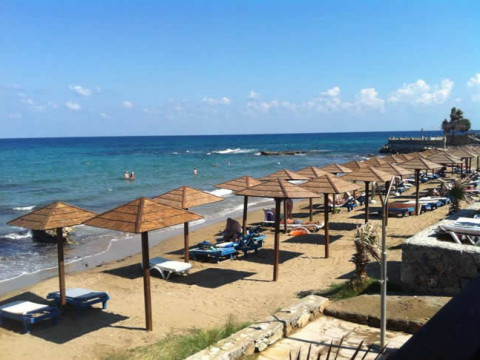 LA HOTEL AND RESORT
