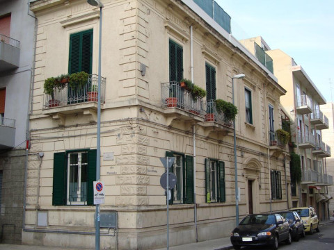 La Maison Des Livres