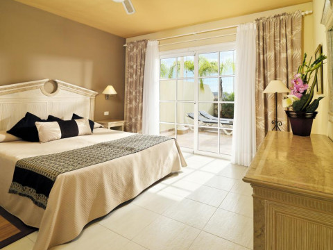 LA MER RESORT & SPA Adults only 17+