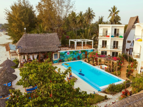 LA PERLA BEACH RESORT