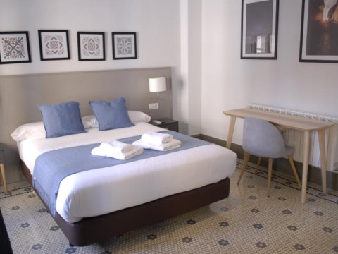 La Perla Granada Suites