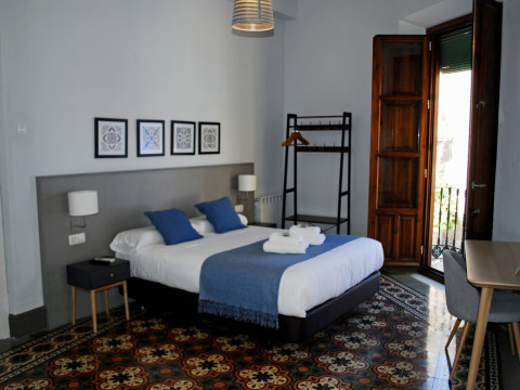 La Perla Granada Suites