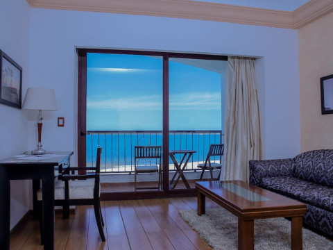 LA POSADA AND BEACH CLUB