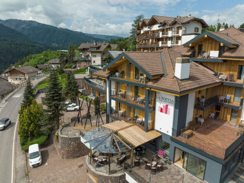 La Roccia Wellness Hotel