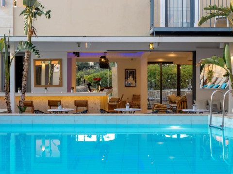 La Stella Apartments & Suites