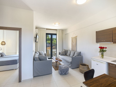 LA STELLA SUITES