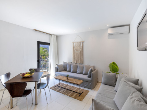 LA STELLA SUITES