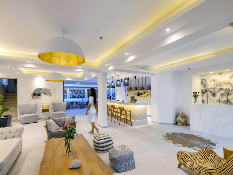 LA STELLA SUITES