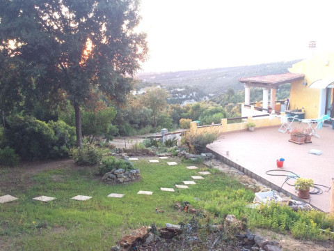 LA VALLE DEI CORBEZZOLI