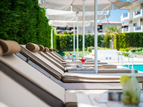 LAGARIA HOTEL AFYTOS