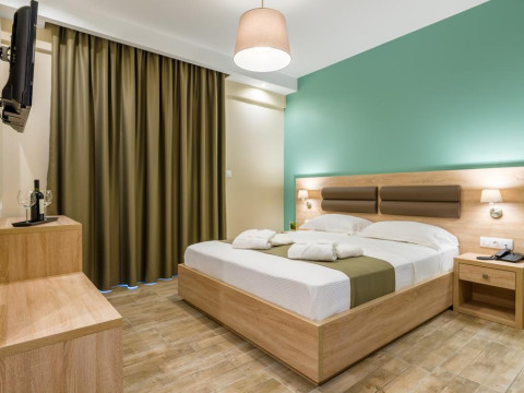 Lagaria Hotel & Apartments