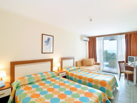 LAGUNA MARE HOTEL