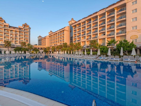 LRS LAKE  RIVER SIDE HOTEL SPA