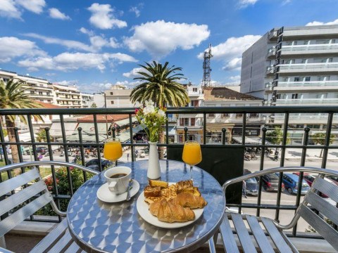 Lakonia Hotel