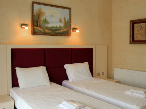 LAPIDA HOTEL