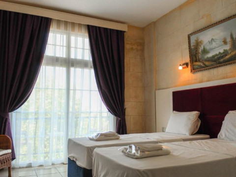 LAPIDA HOTEL