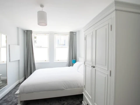 Large Garden Apartment Central Bristol