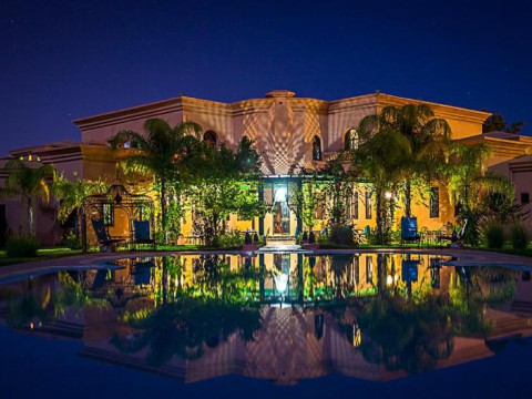 Las Palmeras Guest House