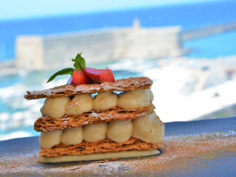 LATO BOUTIQUE HOTEL