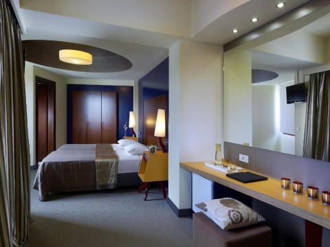LATO BOUTIQUE HOTEL