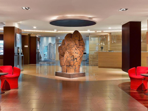 Le Meridien Beach Plaza