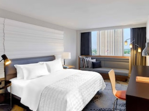 LE MERIDIEN NEW ORLEANS