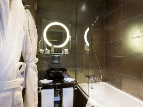 Le Petit Beaumarchais Hotel & Spa