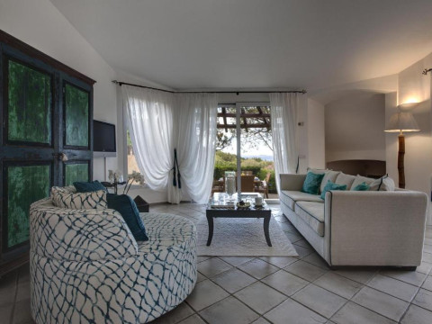 L'Ea Bianca Luxury Resort
