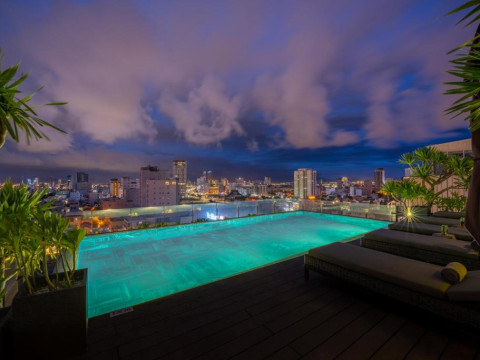 LEGEND Boutique Hotel