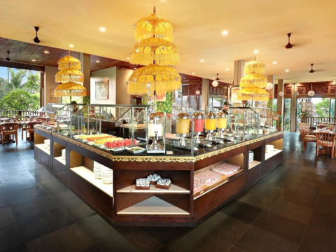 Legian Beach Hotel