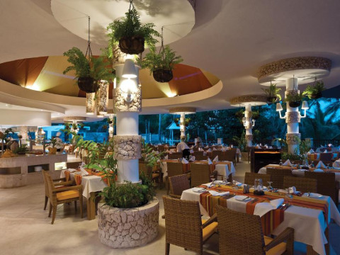 Leopard Beach Resort and Spa